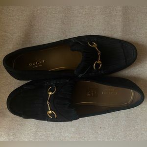 Gucci Suede Fringe Horsebilt Black Loafers Size US Size 8